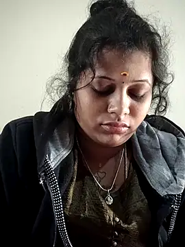 sweetqueen143 online show from December 14, 2:17 am