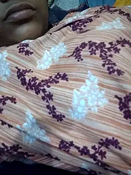 sweetqueen143 online show from November 3, 1:37 pm