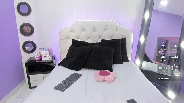 Thayla Fox online show from October 20, 1:47 pm