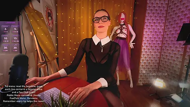 Giantess Eva online show from March 27, 4:08 pm