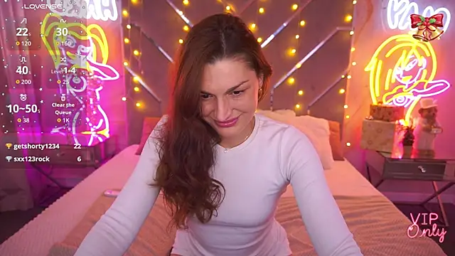 EllaGoldenn online show from January 6, 10:02 pm