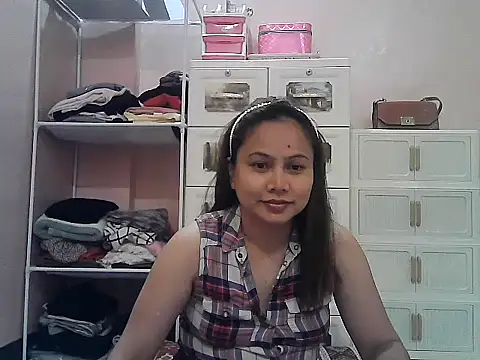 Amarrahlyn online show from July 17, 9:13 am
