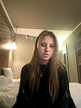 Snapshot of Niksa99x chatting on October 9, 7:18 pm Niksa99x online show from October 9, 7:18 pm