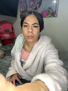 Snapshot of lindaa__ chatting on October 21, 7:51 pm lindaa online show from October 21, 7:51 pm