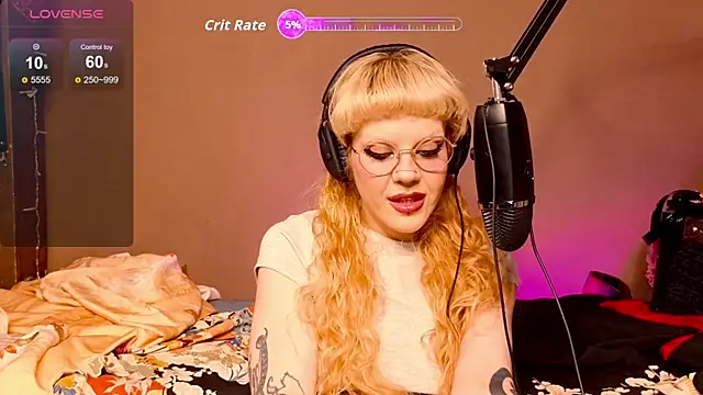 tacodeluxxxe online show from November 26, 5:03 pm