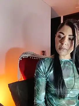 ValeNiitaLuv online show from August 9, 5:34 am