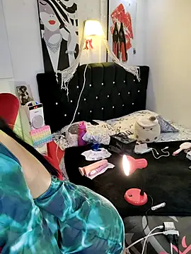 ValeNiitaLuv online show from January 15, 6:08 am