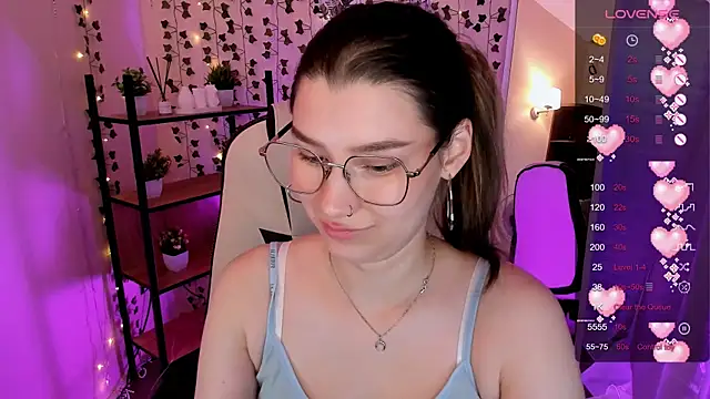 LinaBlossom  online show from July 20, 10:39 am