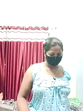 Snapshot of School_medam chatting on October 8, 11:42 pm School medam online show from October 8, 11:42 pm