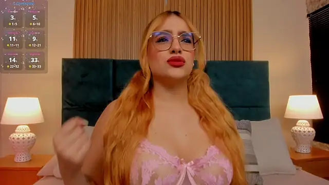 Amber kiss  online show from April 6, 6:42 pm