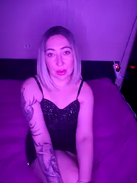 siennatempt online show from October 20, 4:21 pm
