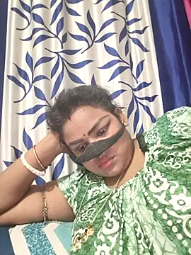 Deborbhavi222 online show from April 2, 5:54 pm