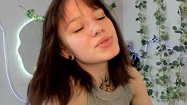 Elastikisss online show from April 19, 8:58 am