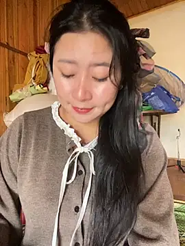 violet-00 online show from October 29, 2:49 am