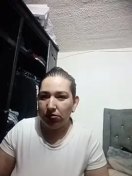 rossiteylor online show from May 21, 9:24 pm