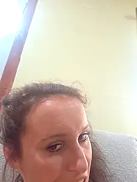 brunettebabexo3 online show from March 26, 8:43 pm