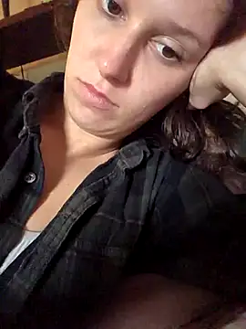 brunettebabexo3 online show from October 26, 9:32 pm