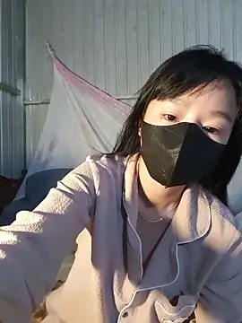 Helen-Tran online show from February 13, 2:46 am