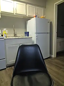 tokyobelle online show from April 12, 5:49 pm