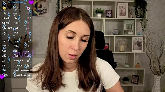 DreamVelour online show from October 12, 9:06 pm