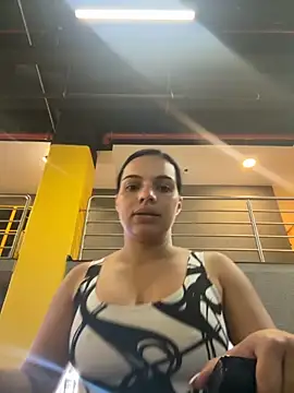 Snapshot of Anavalle chatting on October 1, 6:24 pm Anavalle online show from October 1, 6:24 pm
