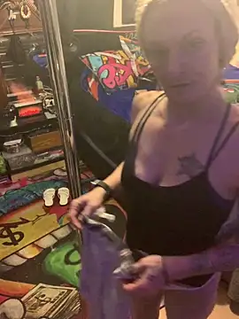 blondebarbiebae online show from October 5, 3:55 am