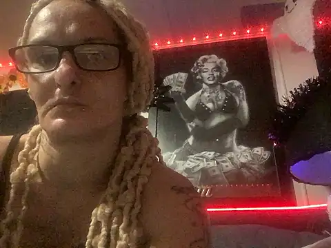 blondebarbiebae online show from November 6, 5:13 am