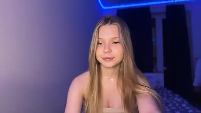 CandysRose online show from December 22, 8:45 pm