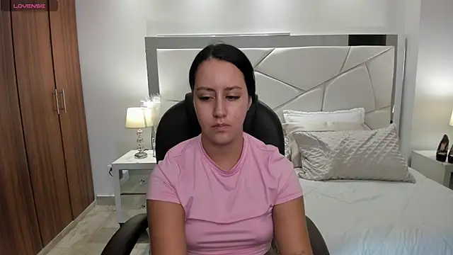 Natasha Kiim  online show from April 16, 3:40 am