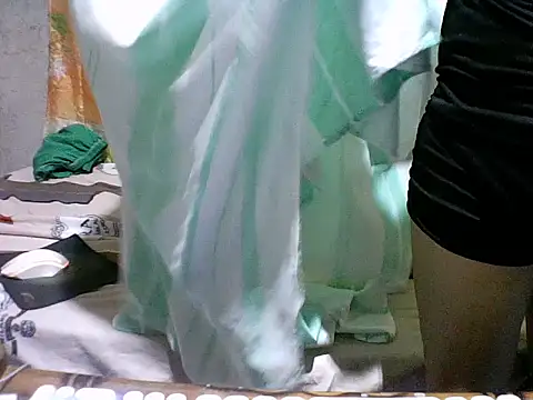 Ella marie14 online show from April 16, 9:50 pm