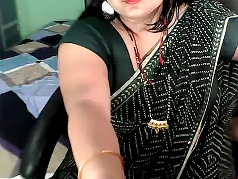 BABITA KUMARII online show from October 28, 6:57 pm