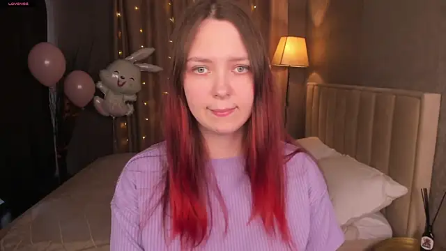 Monica  Queen online show from April 3, 5:27 am