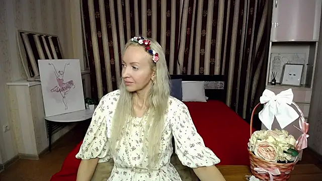 horny blonds online show from November 27, 11:24 am