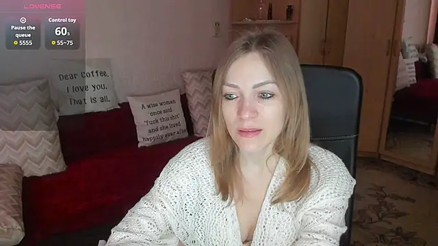 Tiffany Bates online show from April 15, 9:10 am