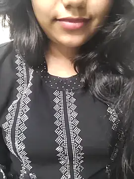 Snapshot of Miss_Rose__ chatting on October 6, 7:18 pm Miss Rose   online show from October 6, 7:18 pm
