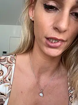 Snapshot of ericafontesx chatting on October 9, 12:09 pm ericafontesx online show from October 9, 12:09 pm
