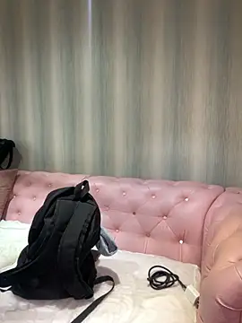 MelodyPink  online show from October 17, 8:12 pm