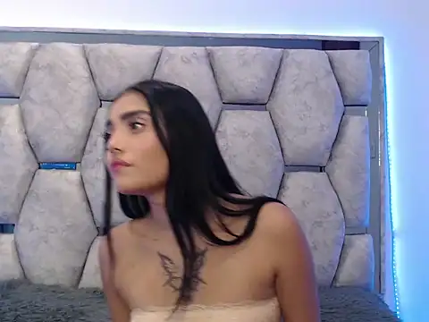 AnalyMilles online show from October 23, 8:48 pm