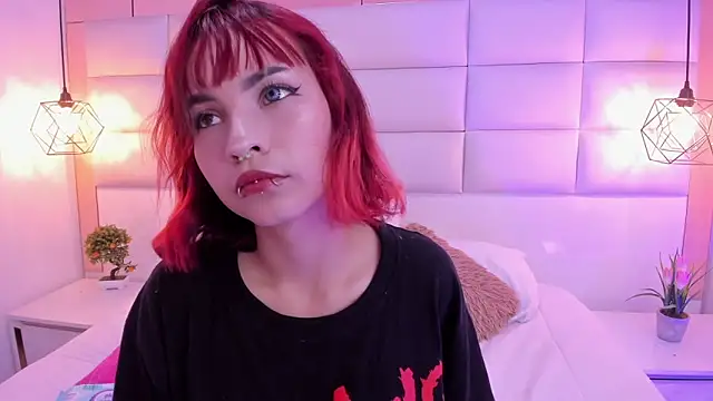 Megane whitte online show from November 18, 8:54 pm