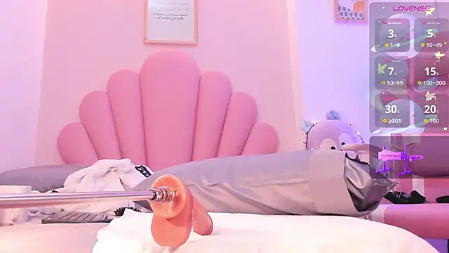 allyson petite online show from December 14, 8:36 pm