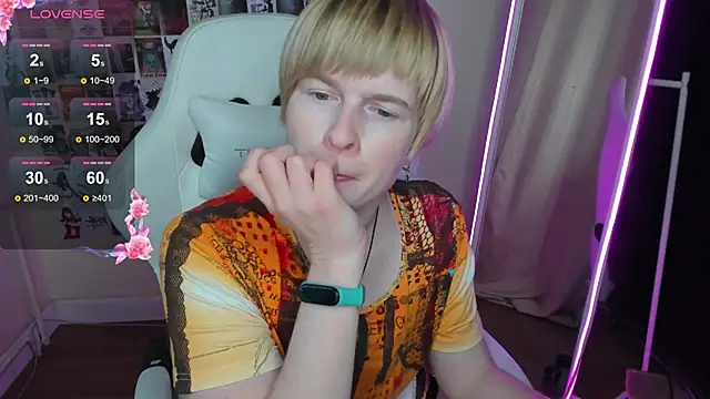 Cattie w  online show from November 19, 2:22 am