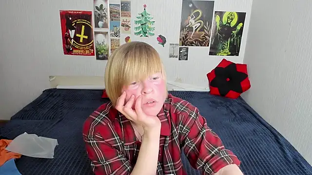 Cattie w  online show from March 12, 1:19 am