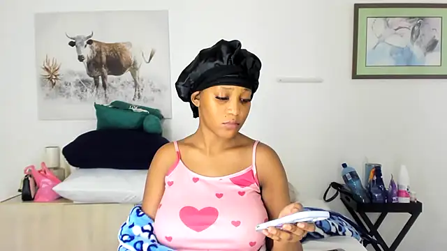 ConnieSmall24 online show from April 9, 11:21 pm