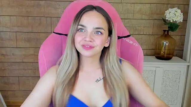 AnitaVenture online show from September 26, 9:07 am