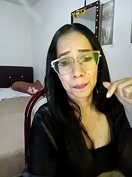 Snapshot of YaraDuartee chatting on October 20, 3:20 am YaraDuartee online show from October 20, 3:20 am