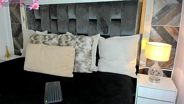 NaylaGrey online show from February 22, 11:55 am