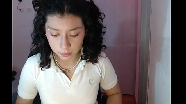 Ivonnybonn online show from December 5, 2:00 am