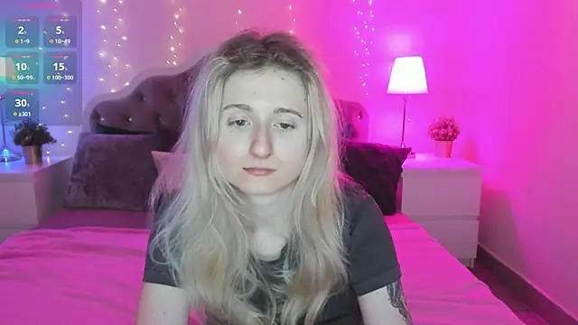 CamillaDreamer online show from January 14, 7:30 pm