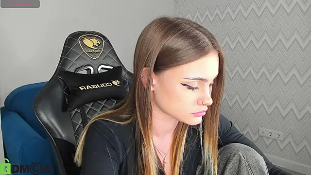 KarinaBroks online show from November 24, 1:46 pm