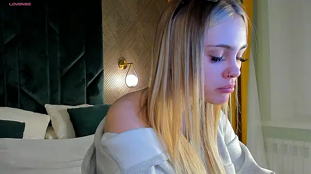 KarinaBroks online show from January 13, 10:19 am